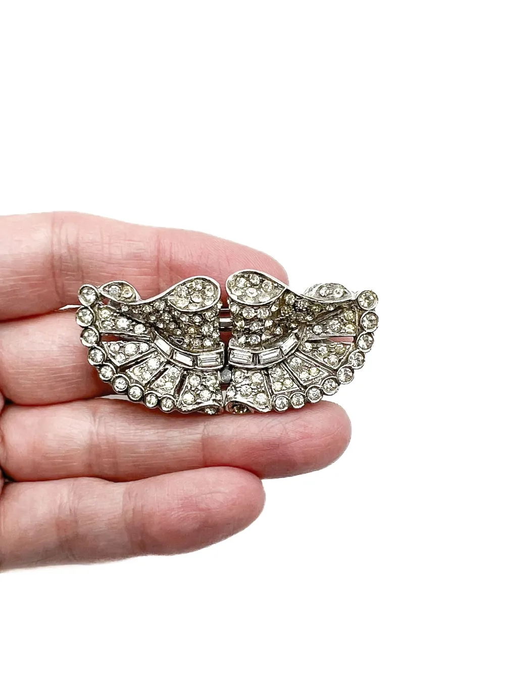 Jennifer Gibson Jewellery 1930s Double Dress Clip brooch | Image 2