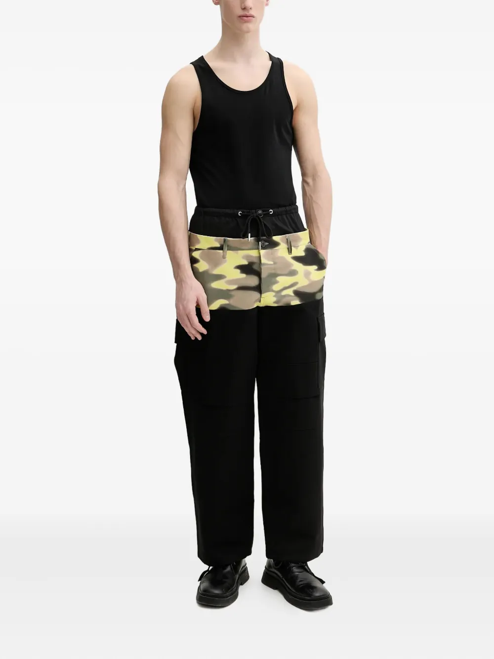 BLUEMARBLE Broek met camouflageprint en wijde pijpen - Zwart
