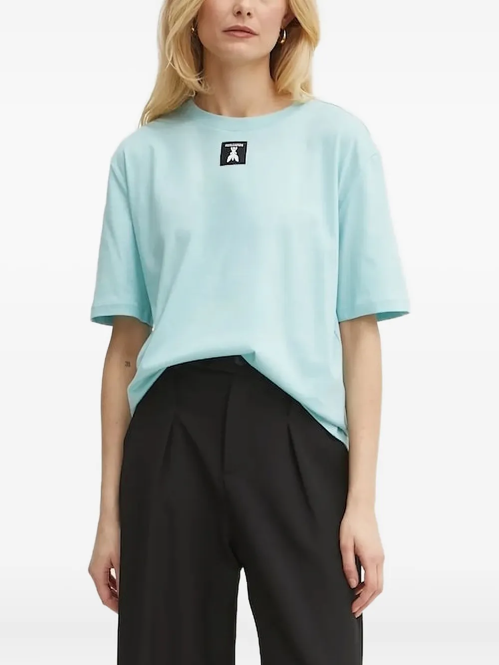 Patrizia Pepe Logo-patch T-shirt In Blue