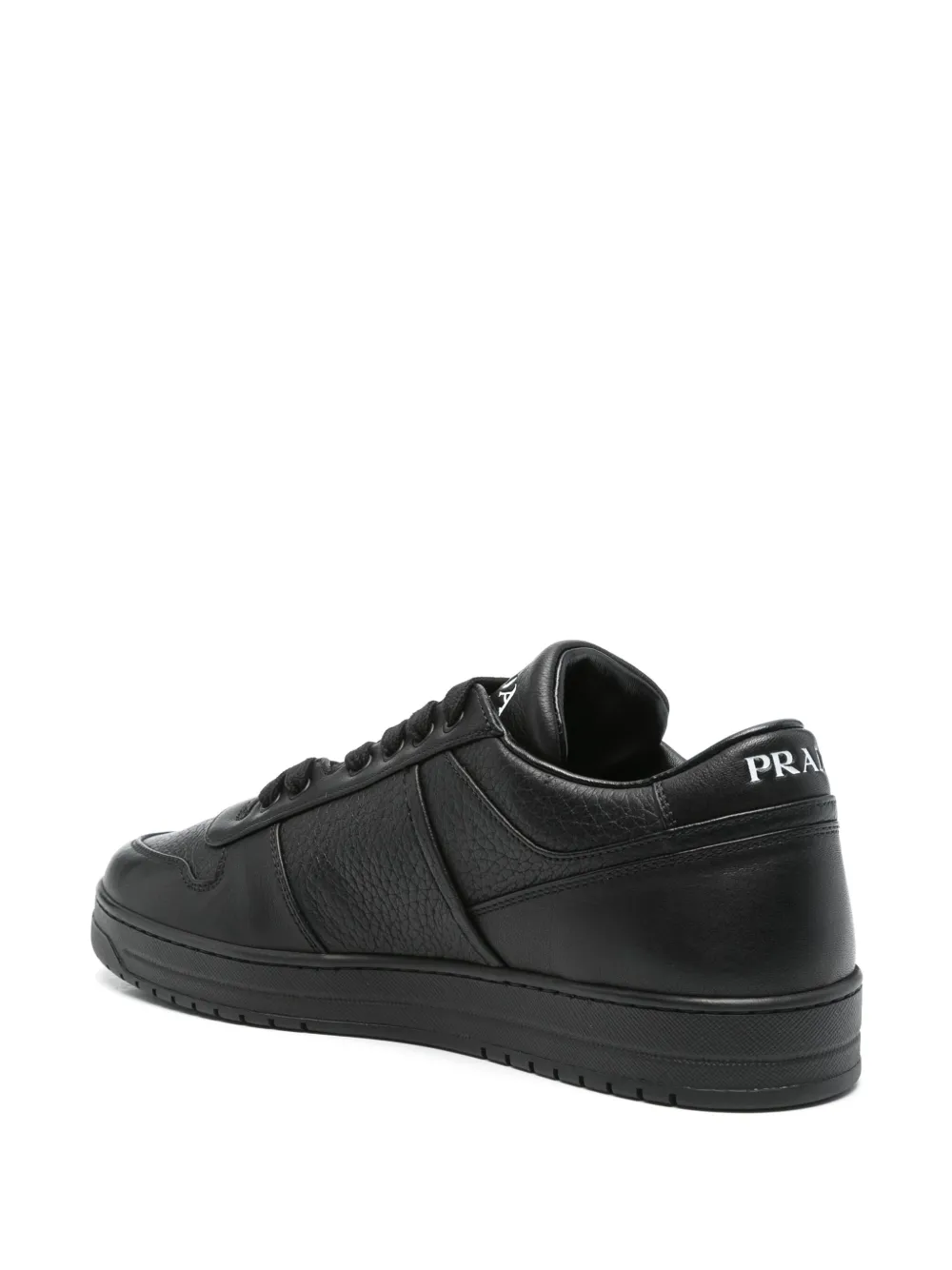 Prada Sneakers met triangel logo Zwart