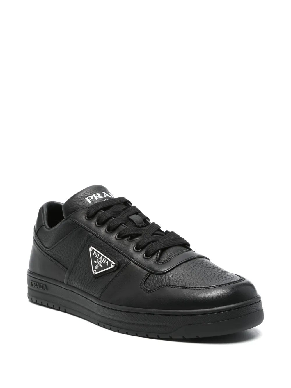Prada Sneakers met triangel logo Zwart