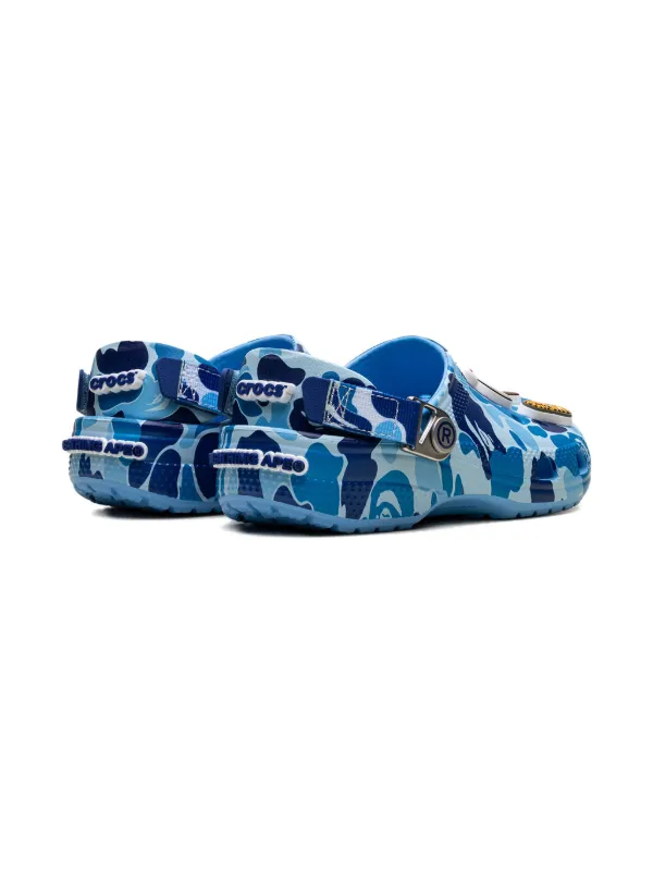 A BATHING APE × Crocs Clog Blue 28 29545747_59469264_600.jpg