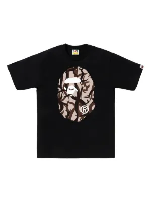 A BATHING APE® カモフラージュ ロゴ Tシャツ | ブラック | FARFETCH JP