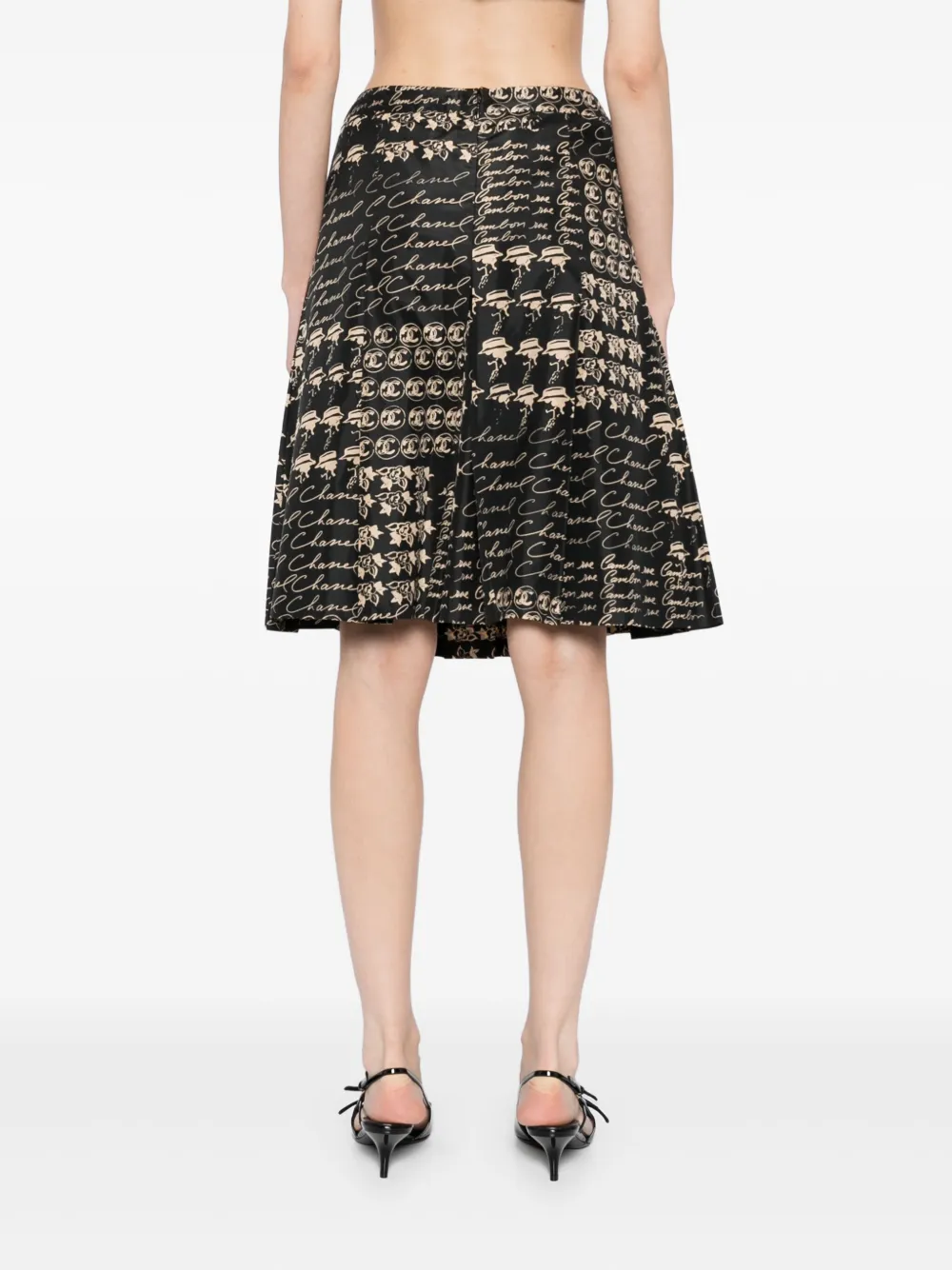 Pre-owned Chanel 2006 Graphic-print Skirt In Black