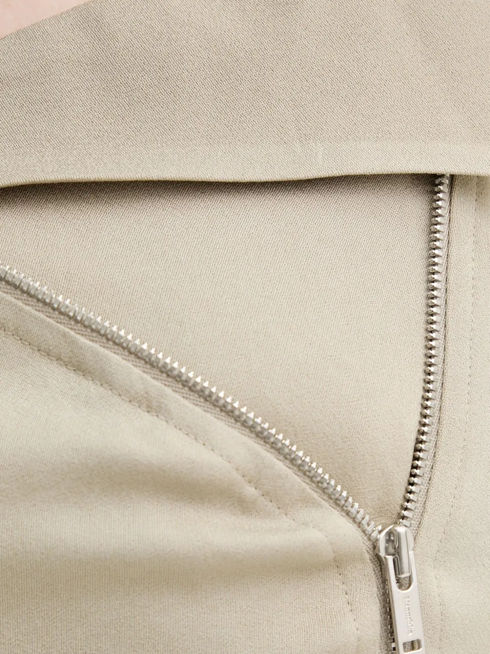 Nanushka Asymmetrische jurk Beige