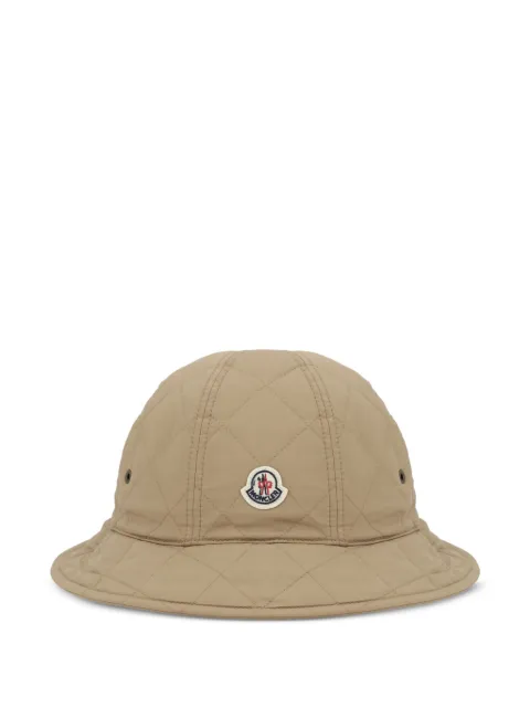 Moncler gorro de pescador con parche del logo