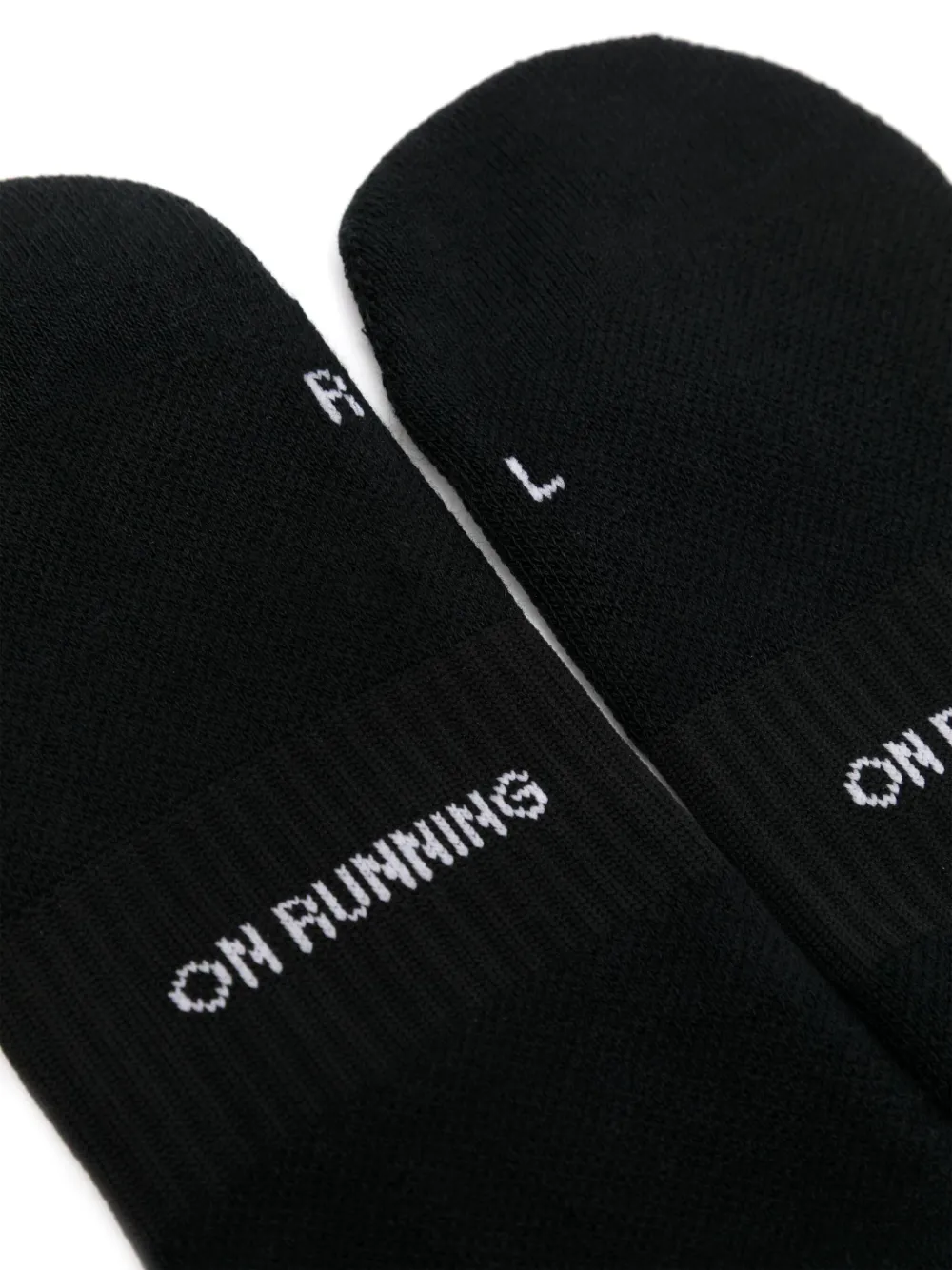 On Running low core run socks (set of two) | Activewear | Image 2