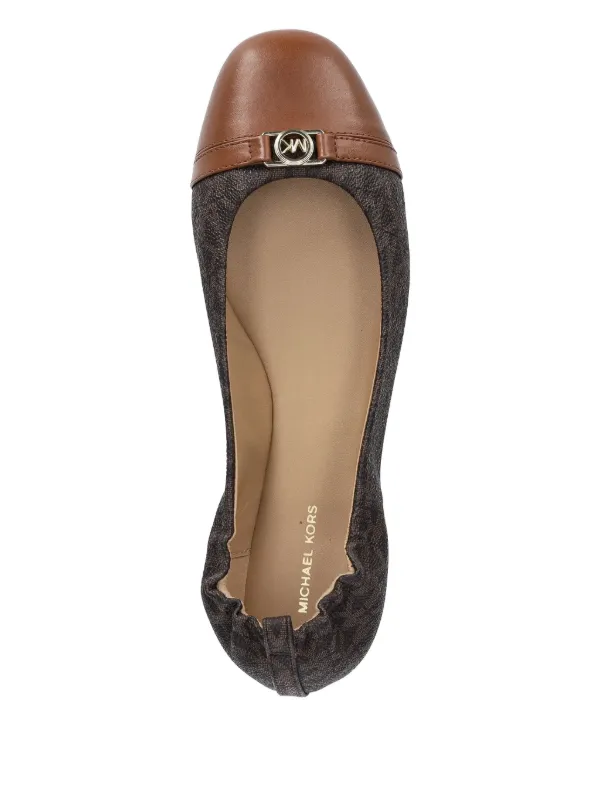 Michael Kors ブラウンフラットシューズ Michael Michael Kors モノグラム フラットシューズ | ブラウン