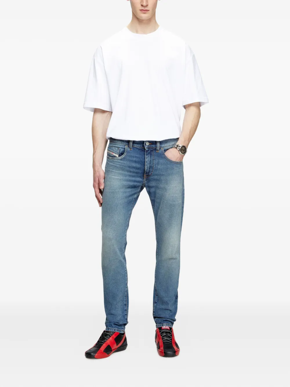 Diesel 2019 D-Strukt jeans | Regular & Straight-Leg Jeans | Image 2