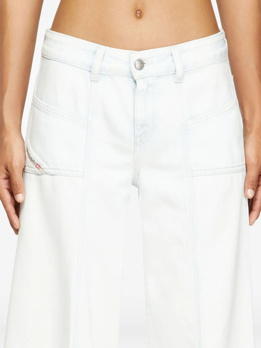 Diesel D-akii 09m08 flared jeans Wit