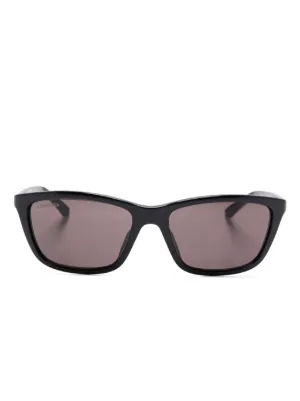 バレンシアガ　サングラス Balenciaga Eyewear Tuesday サングラス | ブラック | FARFETCH JP
