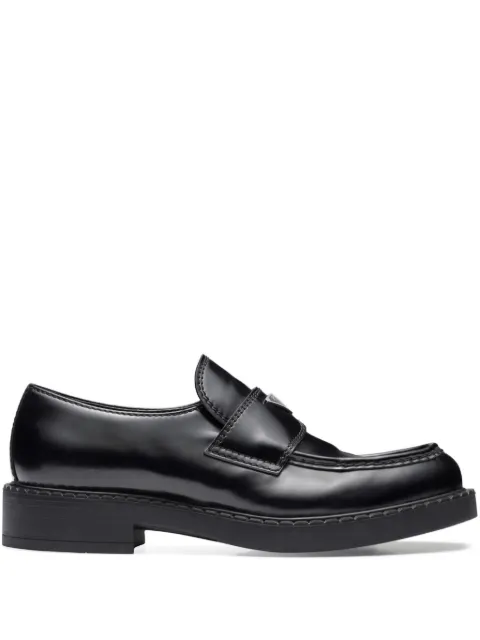 Prada loafers i børstet læder