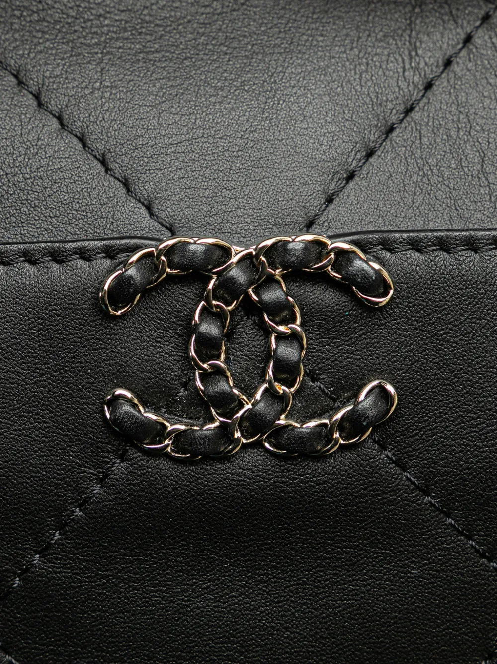 Pre-owned Chanel 2021-2024 Quilted Calfskin Chain Flat Shoulder Bag In Black