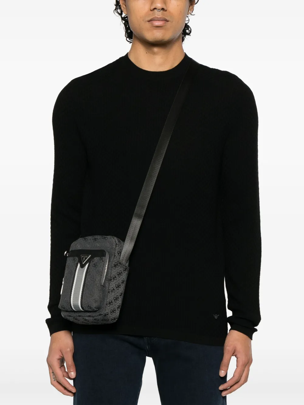 GUESS USA logo-plaque messenger bag | Women | Image 2