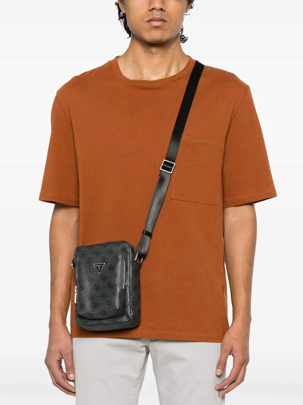 GUESS USA logo-plaque messenger bag | Women | Image 2