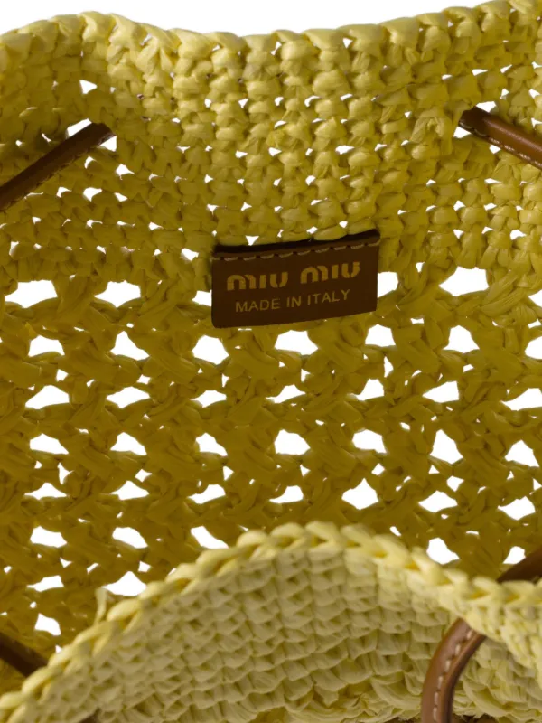 Miu Miu ミニ クロシェ バケットバッグ Miu Miu ミニ クロシェ バケットバッグ | ブラウン | FARFETCH JP