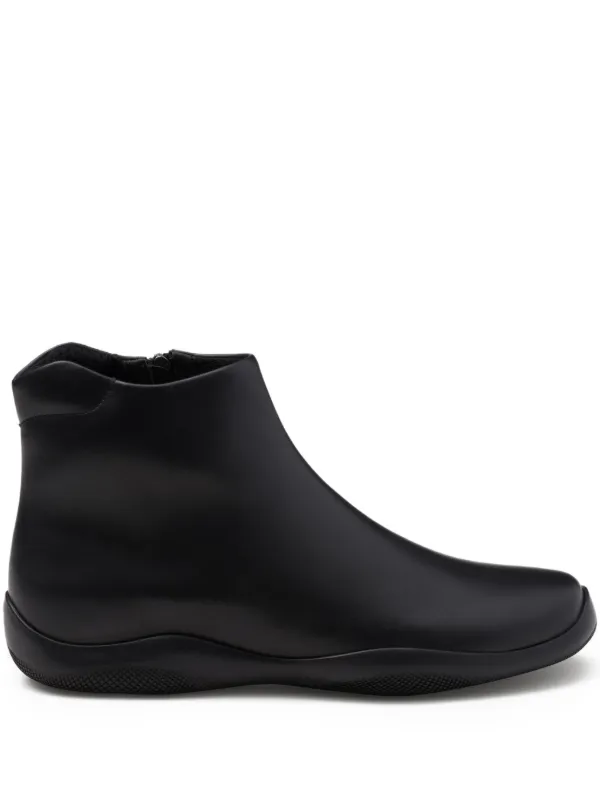 Prada Toblach スニーカー | ブラック | FARFETCH JP