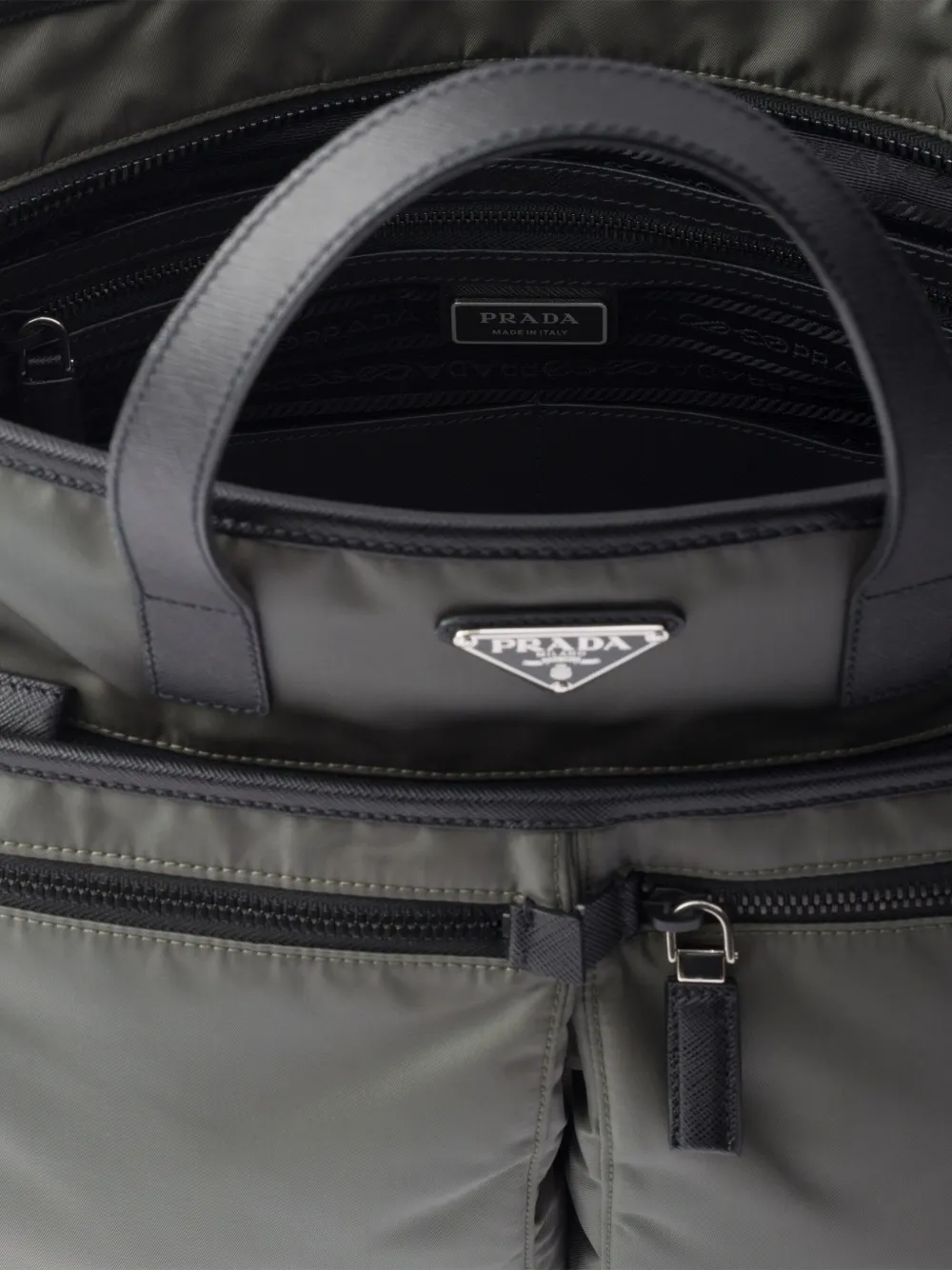 Prada Re-Nylon shopper met zakdetail Groen