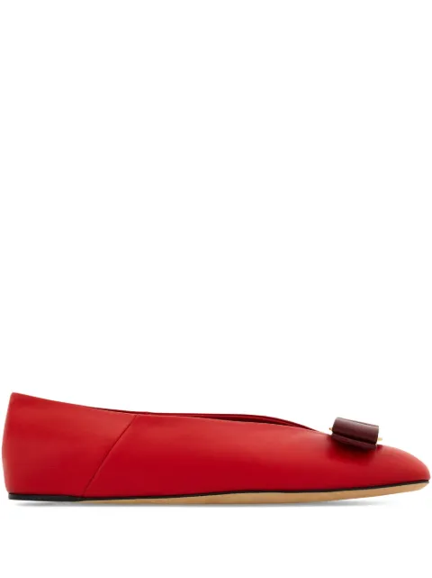 Ferragamo flats Vara con moño