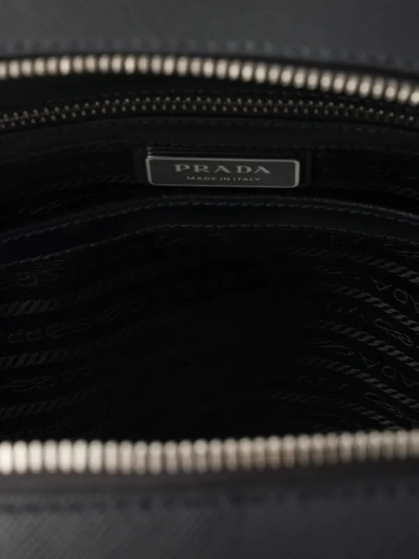 Prada テクスチャード バックパック | ブラック | FARFETCH JP