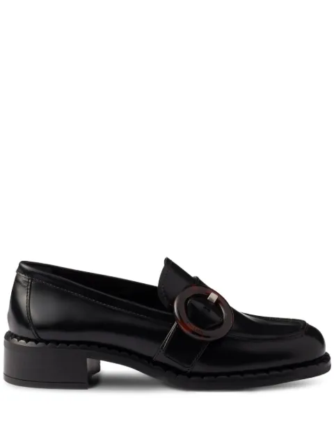 Prada mocasines con hebilla circular