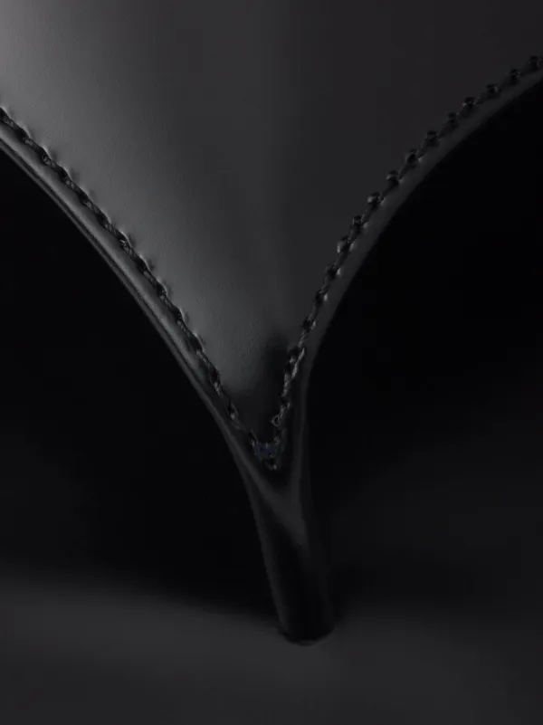 【PRADA】ストラップ フラット サンダル Prada ストラップ フラットサンダル | ブラック | FARFETCH JP