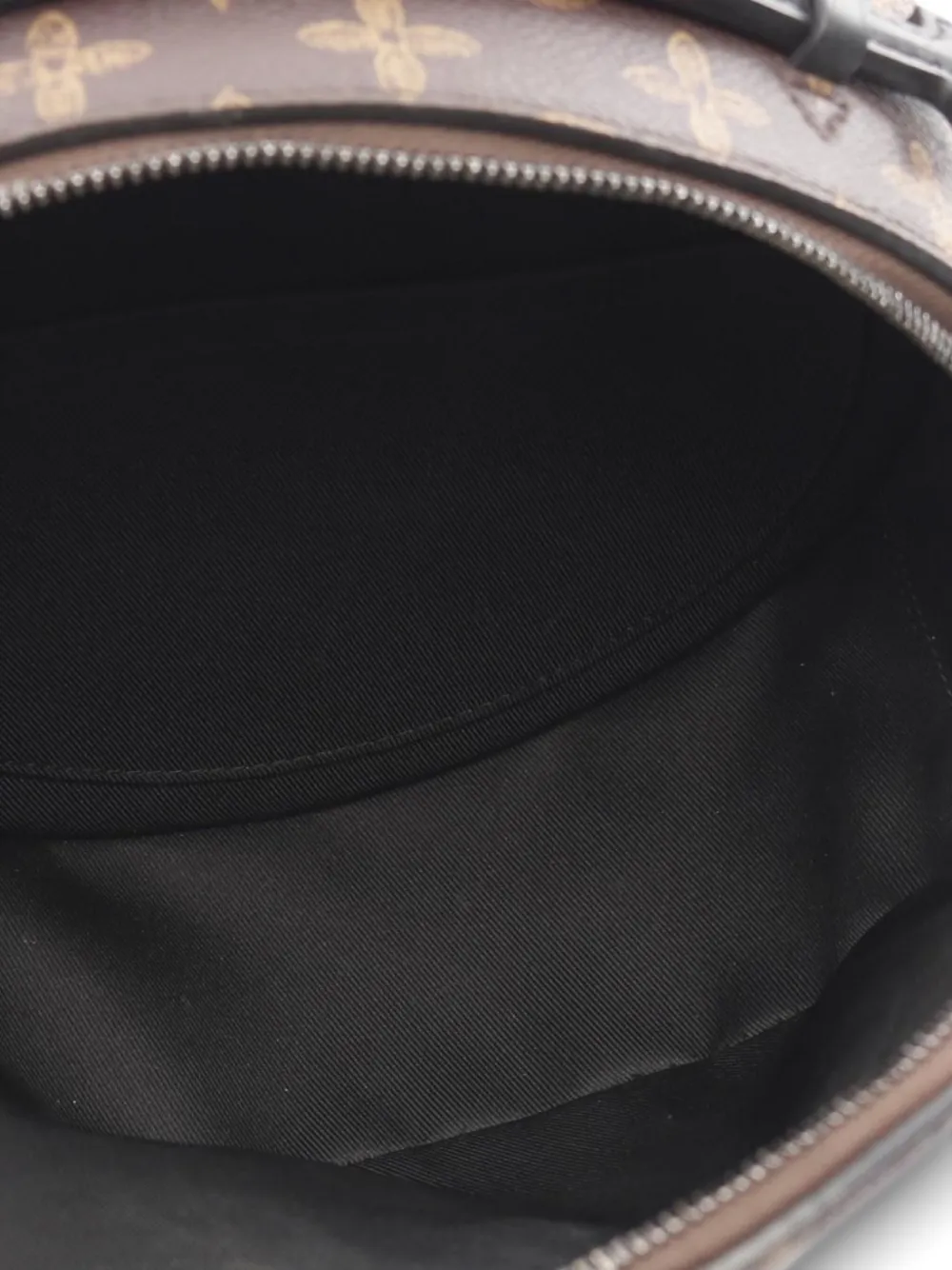 Pre-owned Louis Vuitton 2021s No. 7 Wheel Box Two-way Handbag In 褐色