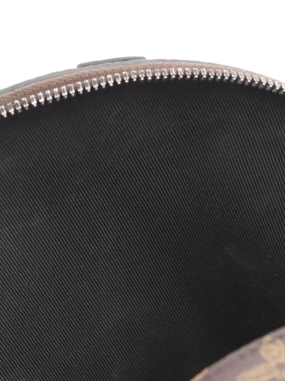 Pre-owned Louis Vuitton 2021s No. 7 Wheel Box Two-way Handbag In 褐色
