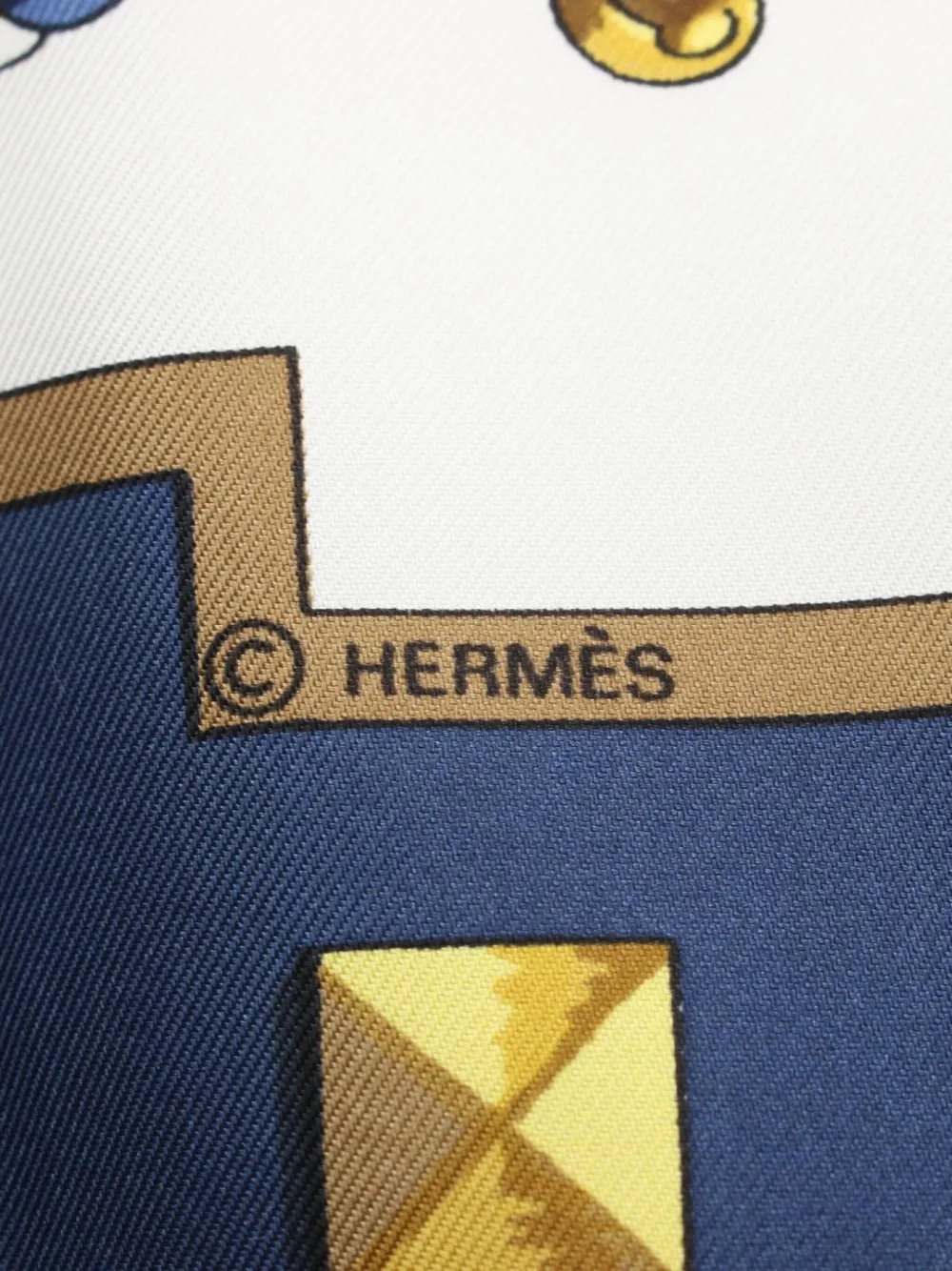 Hermès Pre-Owned mascada Les Cles 2010 | Image 2