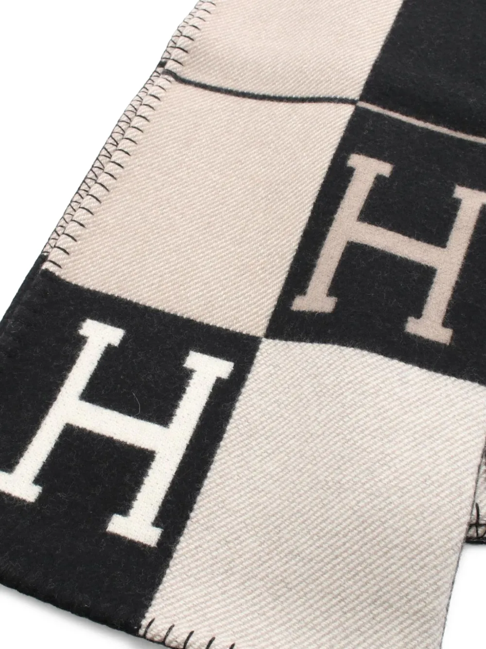 Hermès Pre-Owned 2020s Avalon III Decke | Pre-owned Lifestyle | Image 3