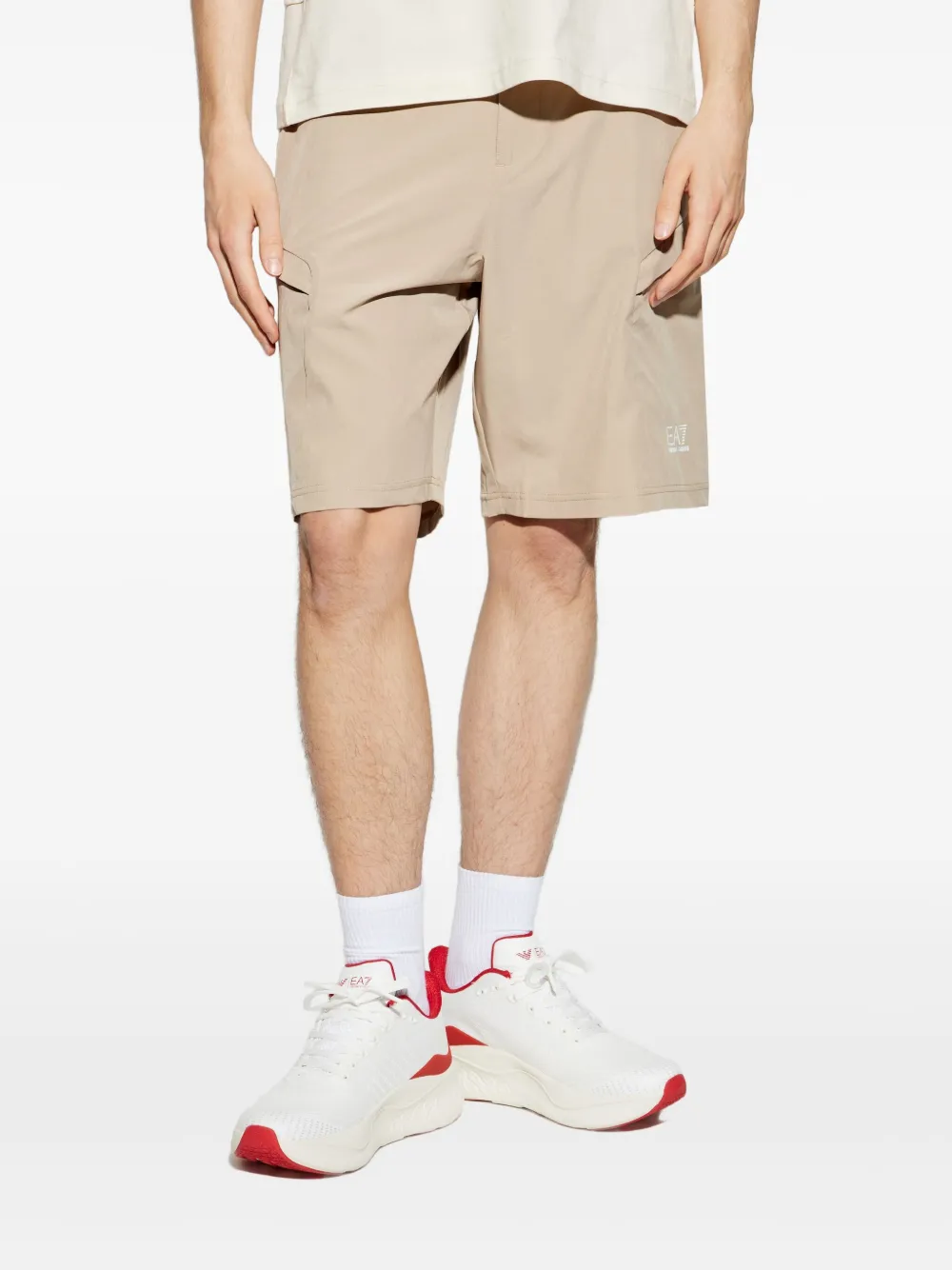 Ea7 Emporio Armani Shorts met logoprint Beige