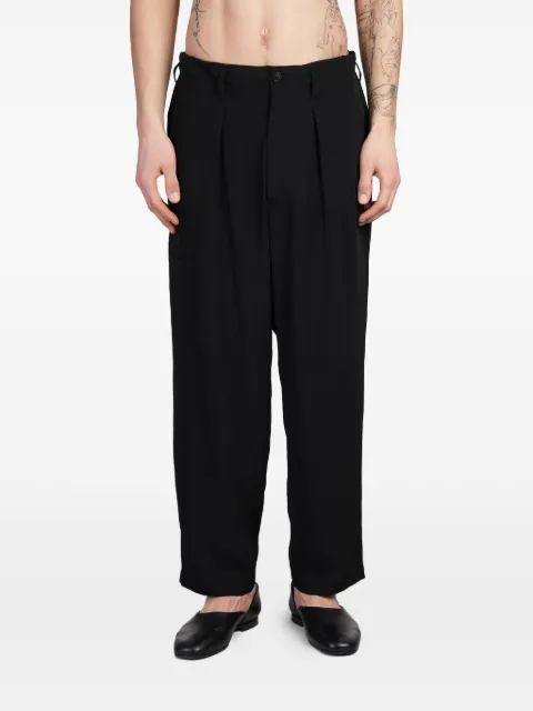Y's pantalones con pinzas