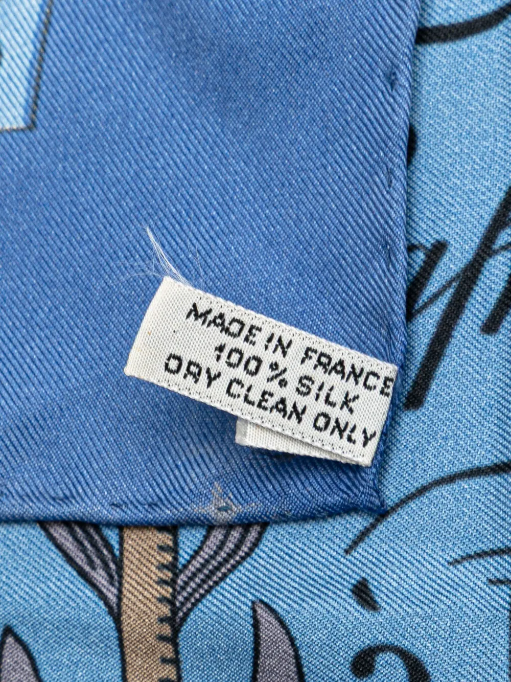 Pre-owned Hermes 1990-2024 Huile Rafraichissante A L Usage De La Toilette Parfumee Silk Scarf Scarves In Blue