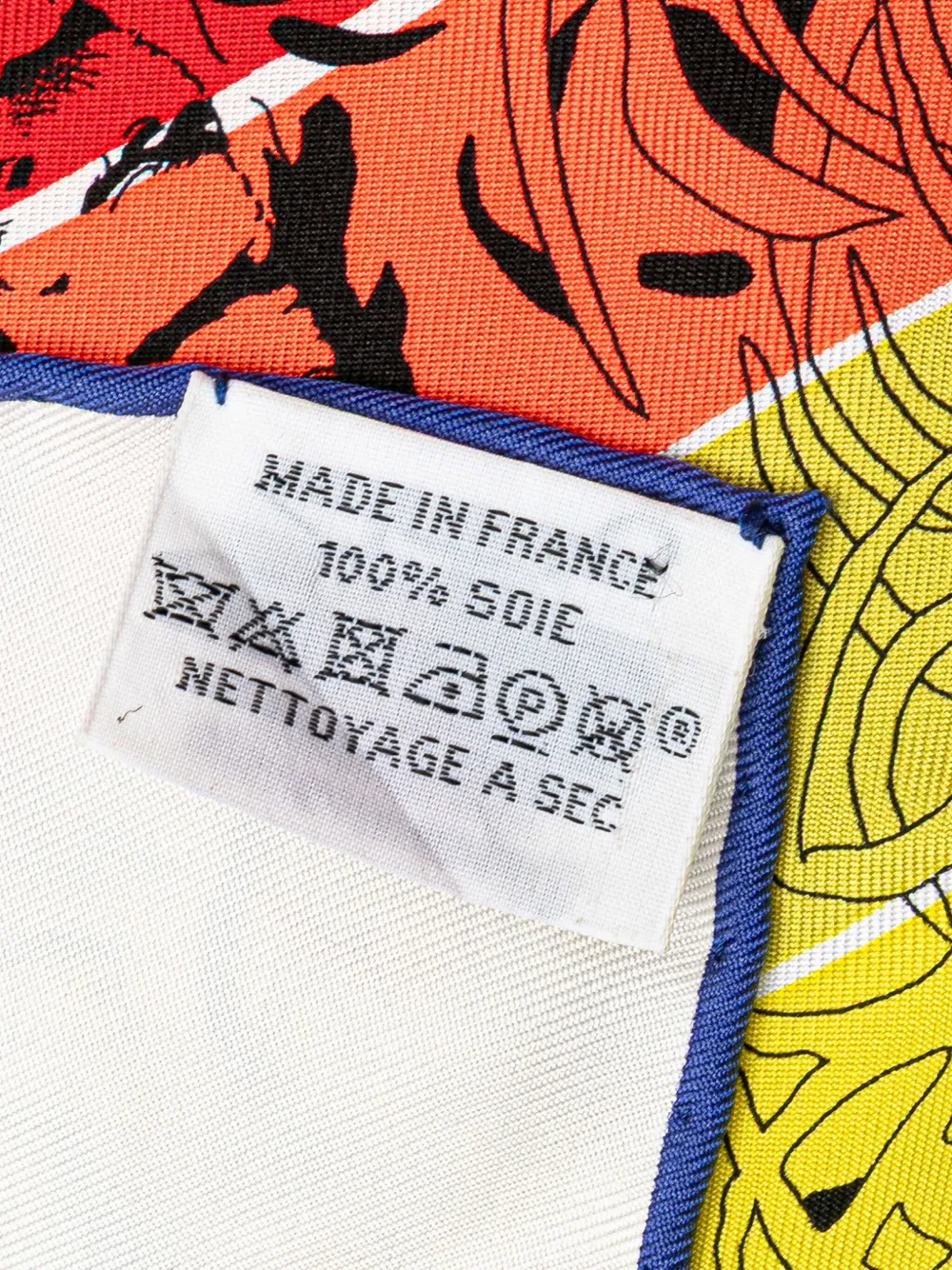 Hermès Pre-Owned 20th Century Jungle Love Rainbow Silk Scarf scarves | Image 2