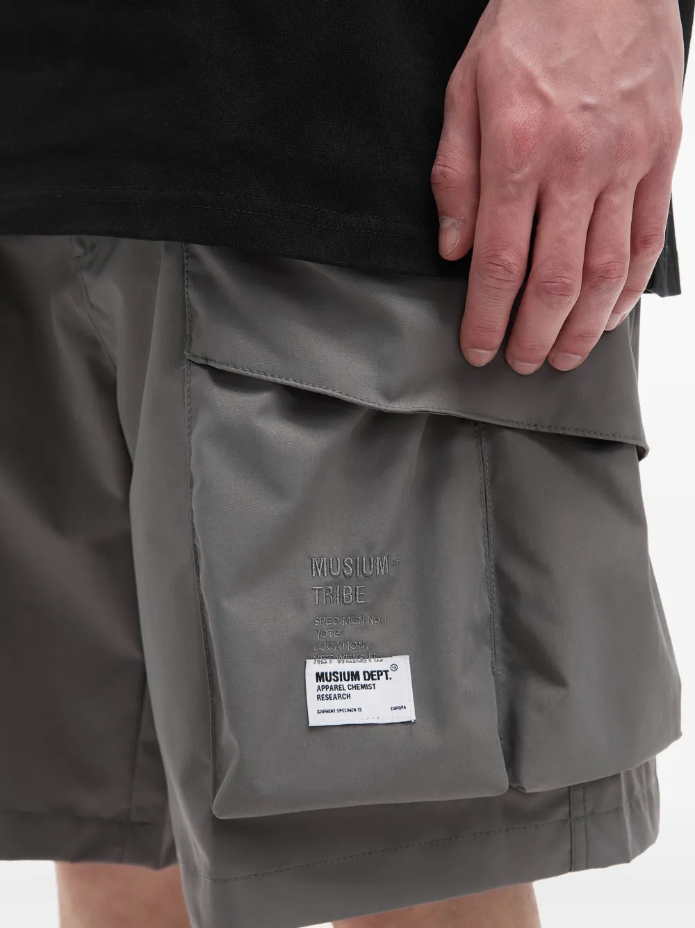 Musium Div. Bermuda shorts met geborduurd logo Grijs