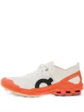 On Running Cloudventure Peak 3 sneakers - White