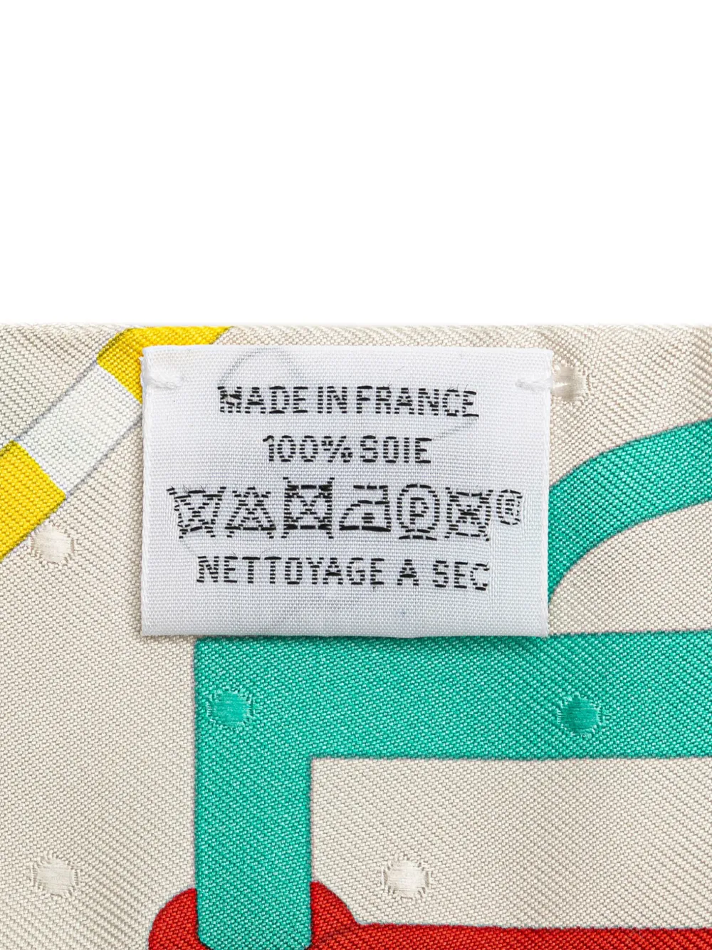 Pre-owned Hermes 2020-2024 Bouclerie Moderne Plumetis Silk Twilly Scarf Scarves In White