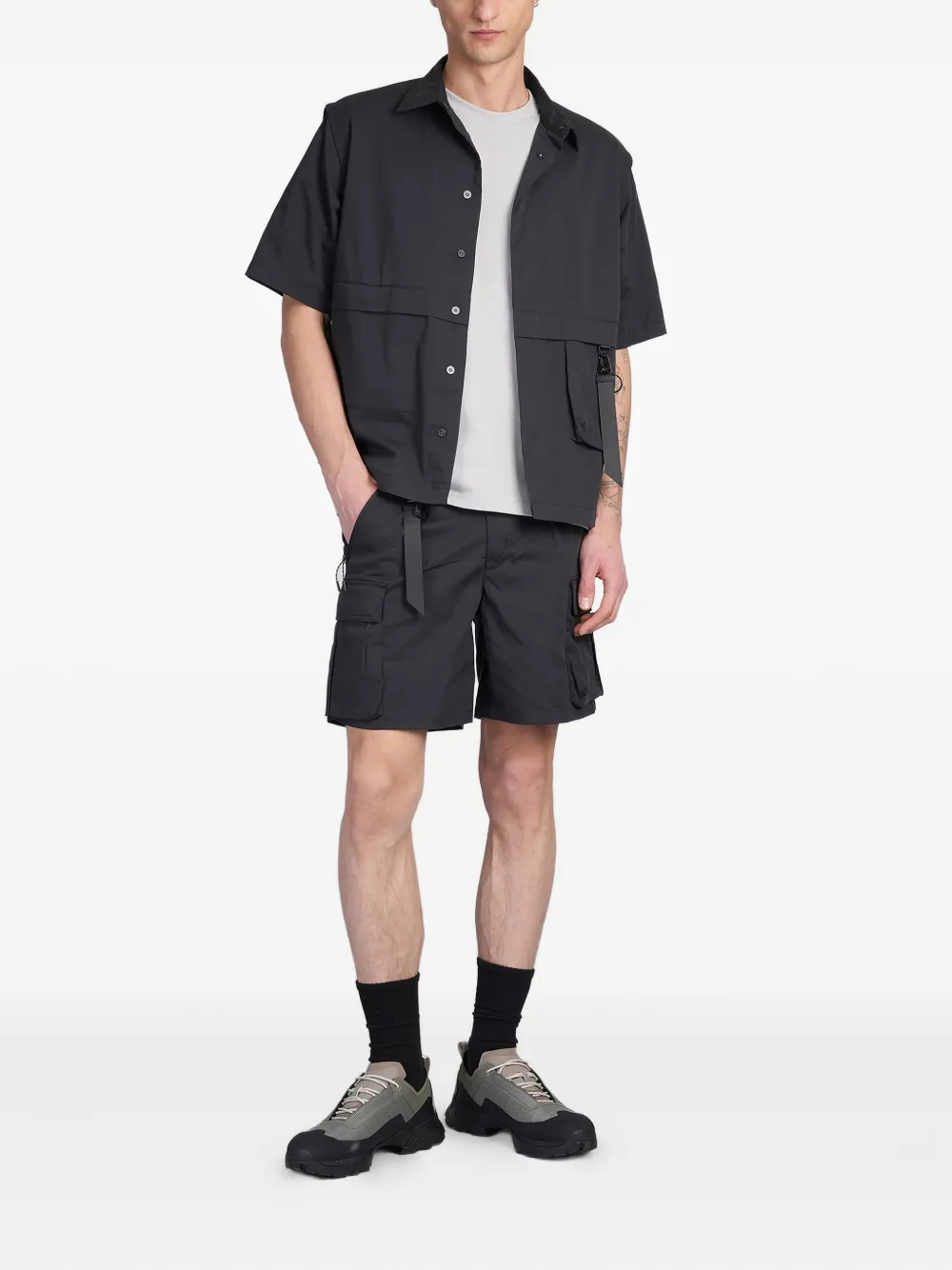 Alpha Industries pocket-detail short-sleeve shirt | Image 2