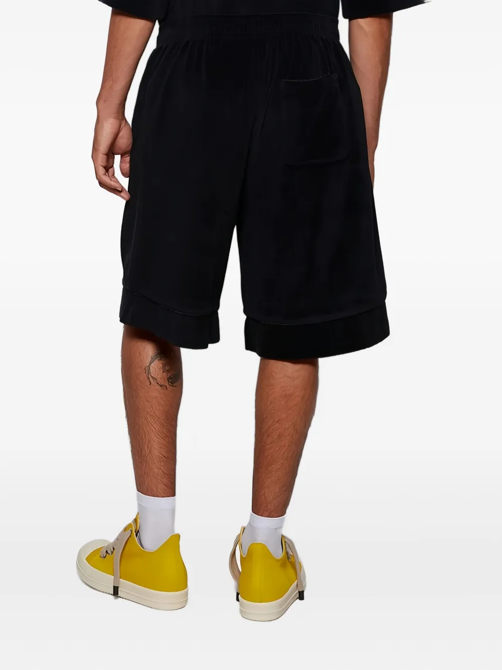 VETEMENTS Towel shorts Zwart