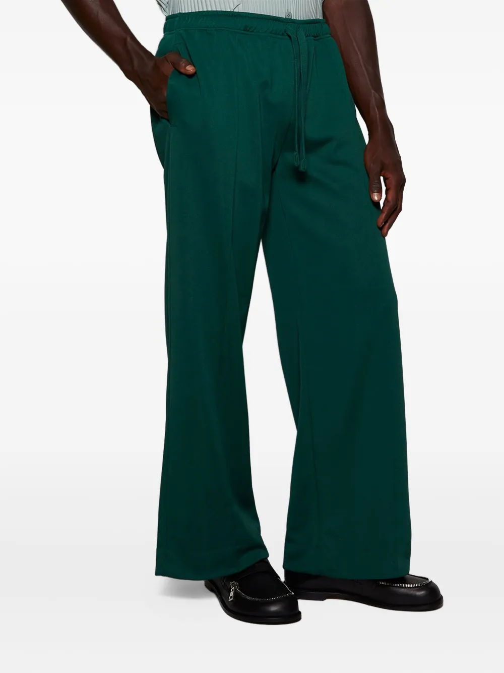Jw Anderson Logo-appliqué Drawstring Trousers In Green