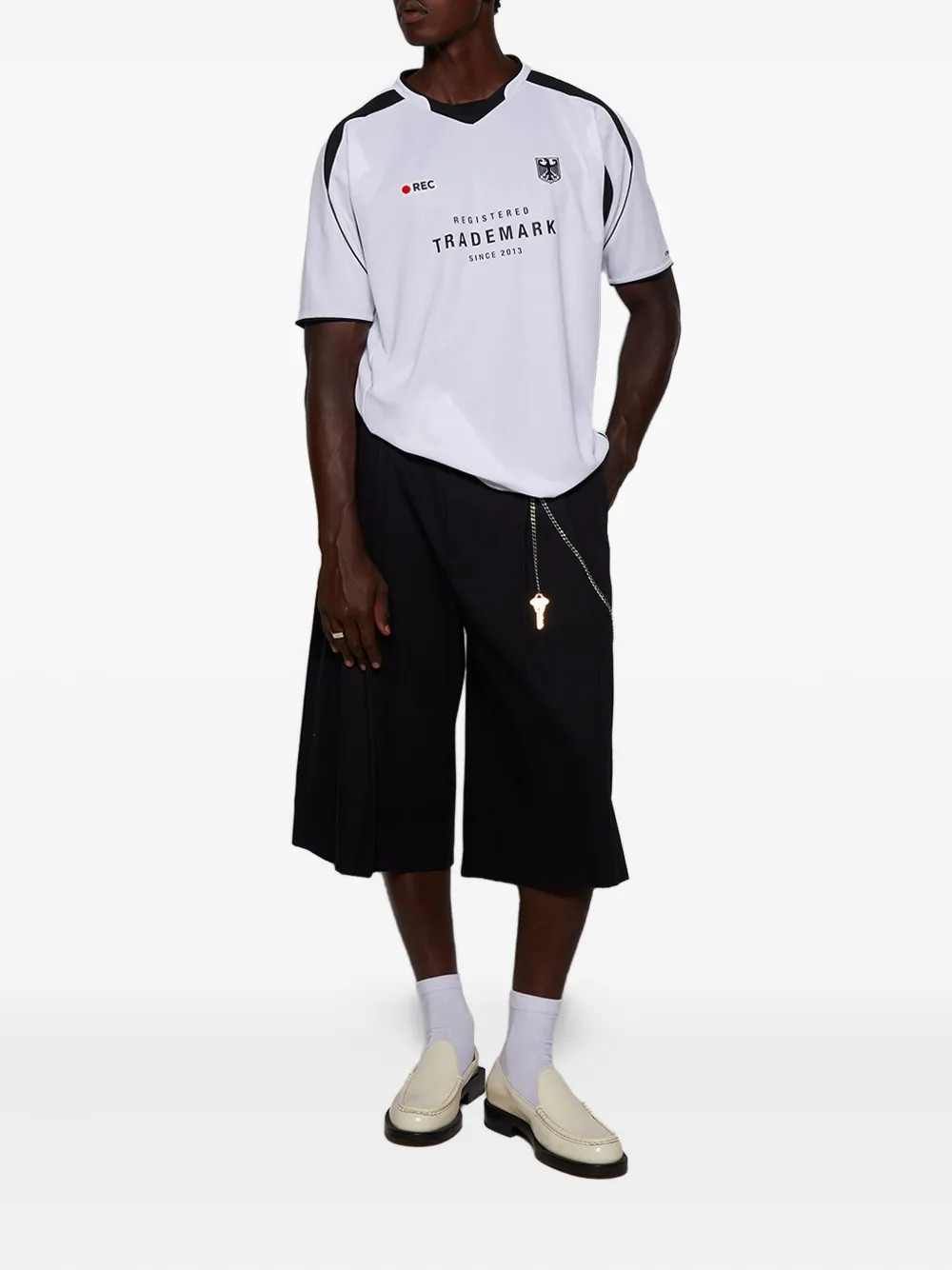 Alexander Wang pleated chain-detail shorts | Tailored Shorts | Image 2