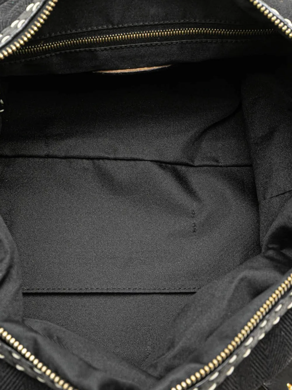 Pre-owned Fendi 2000-2010 Selleria Studded Canvas Shoulder Bag In 黑色