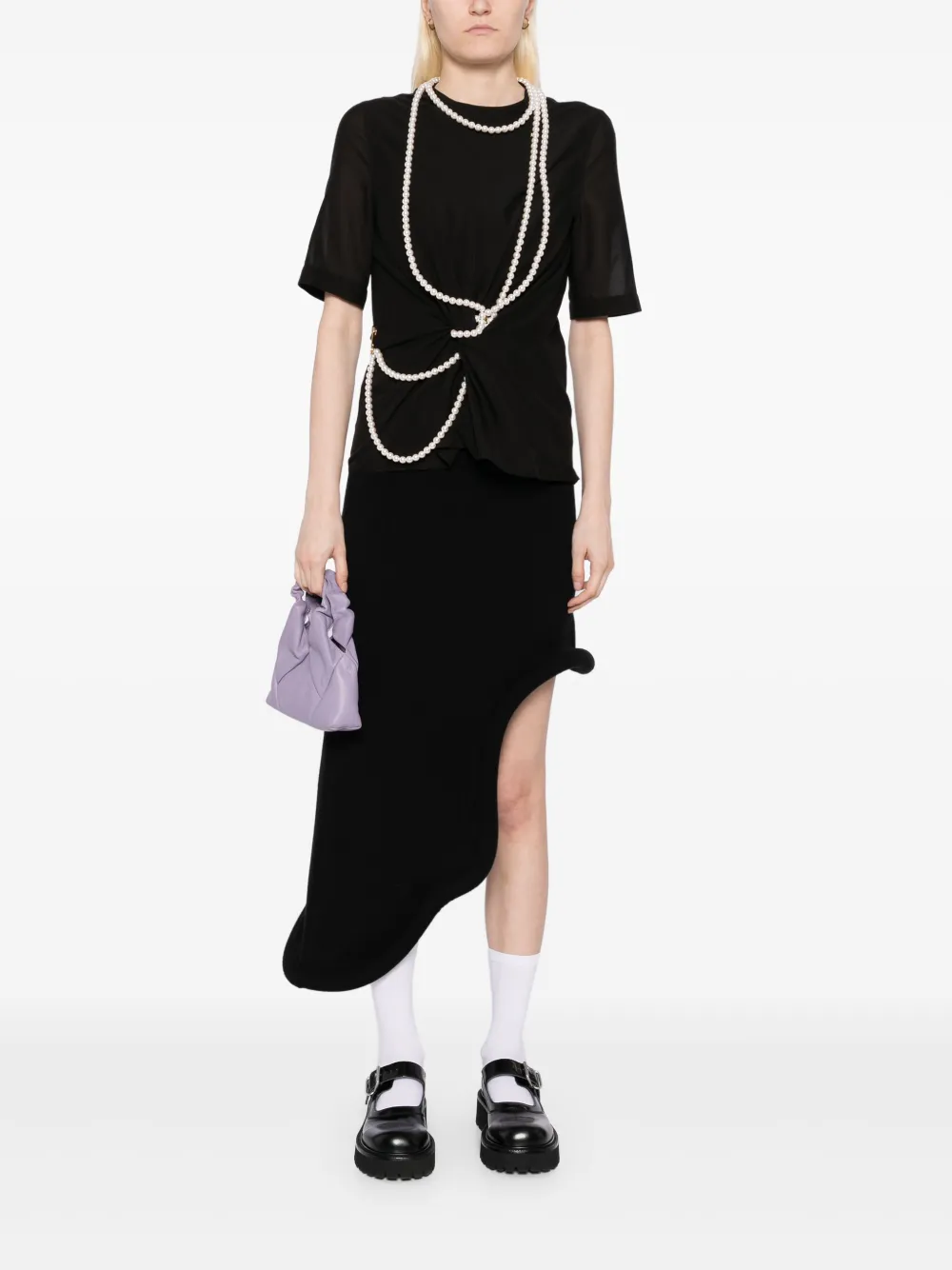 Shop Moschino Pearl-embellished T-shirt In Schwarz