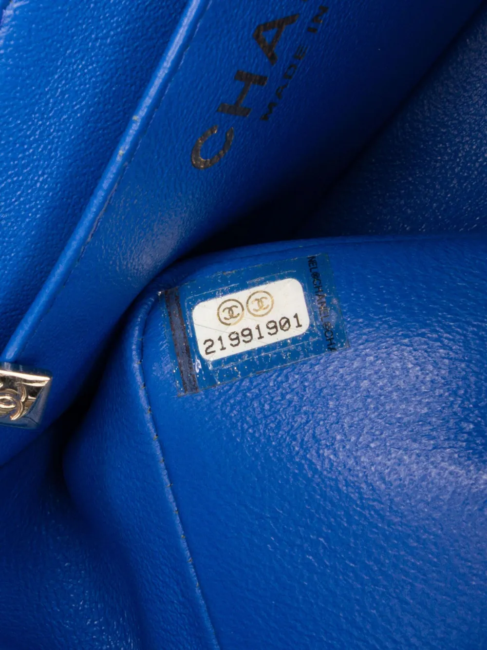 Pre-owned Chanel 2015-2016 Mini Square Classic Lambskin Single Flap Crossbody Bag In 蓝色