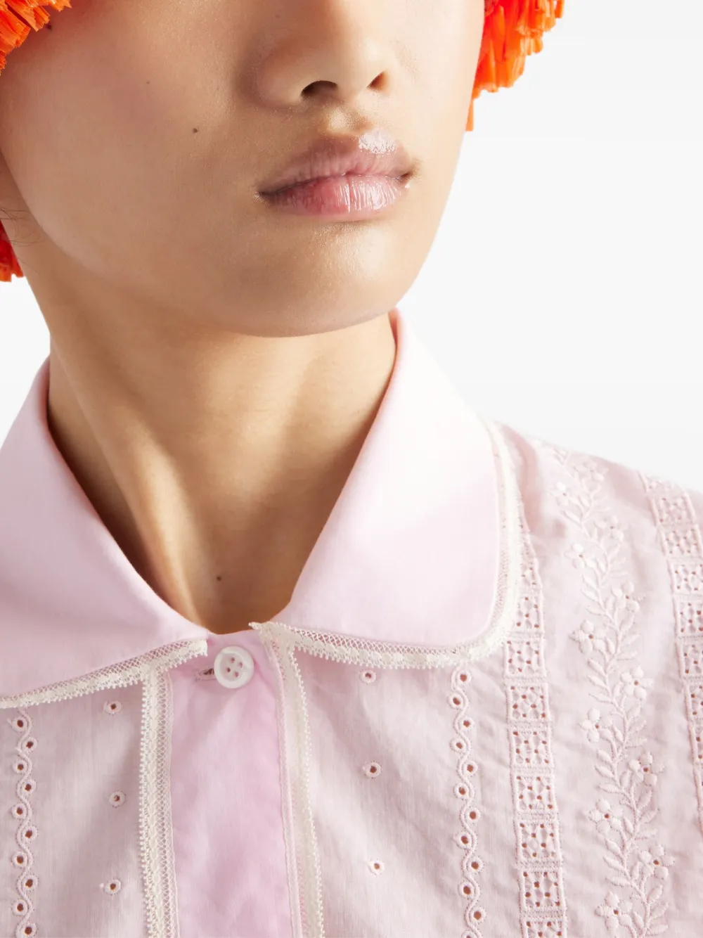 Prada Blouse met borduurwerk Roze
