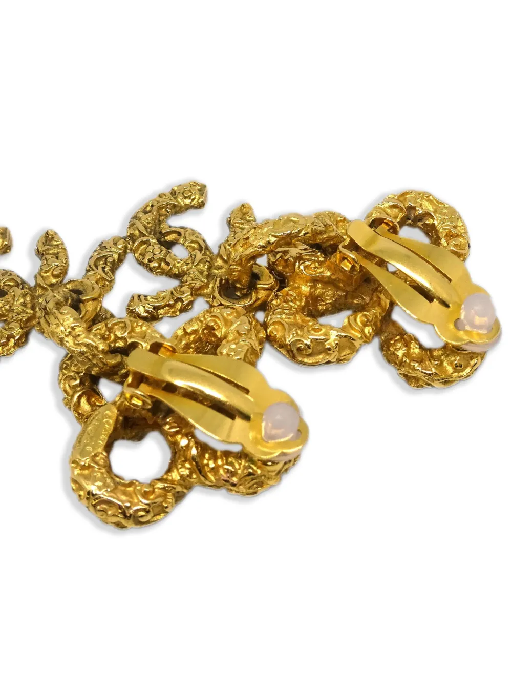 Pre-owned Chanel 1993 Interlocking Cc Earrings In Gold