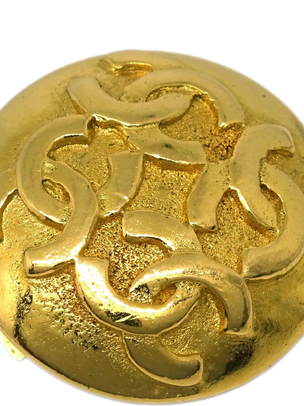 Pre-owned Chanel 1990-2000s Button Earrings In Gold
