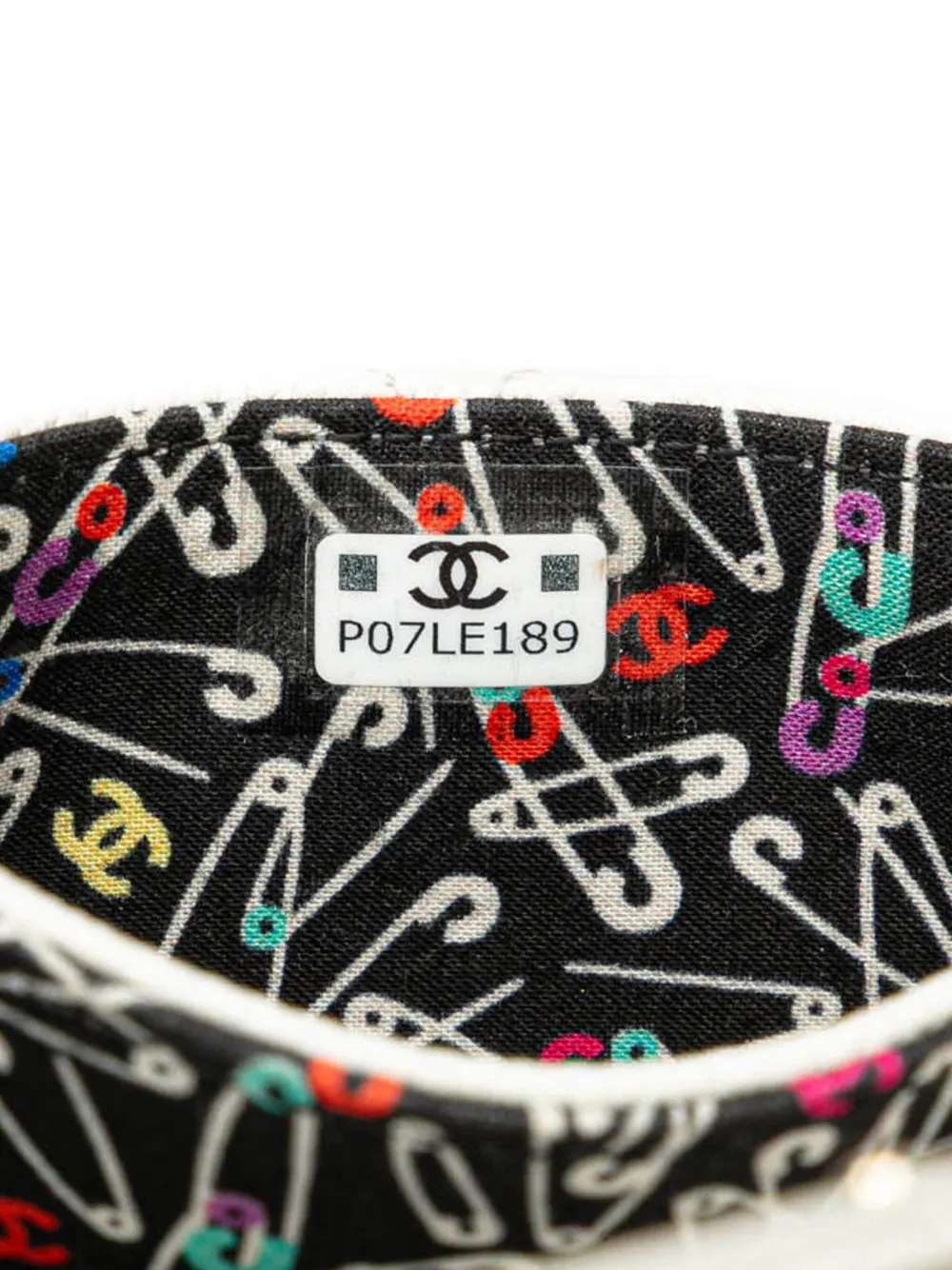 CHANEL 2021-2024 CC QUILTED CAVIAR COMPACT FLAP WALLET SMALL WALLETS