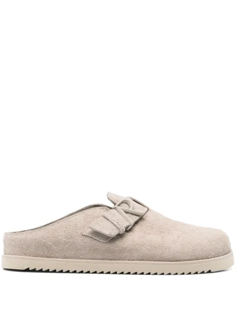 Represent slippers Initial