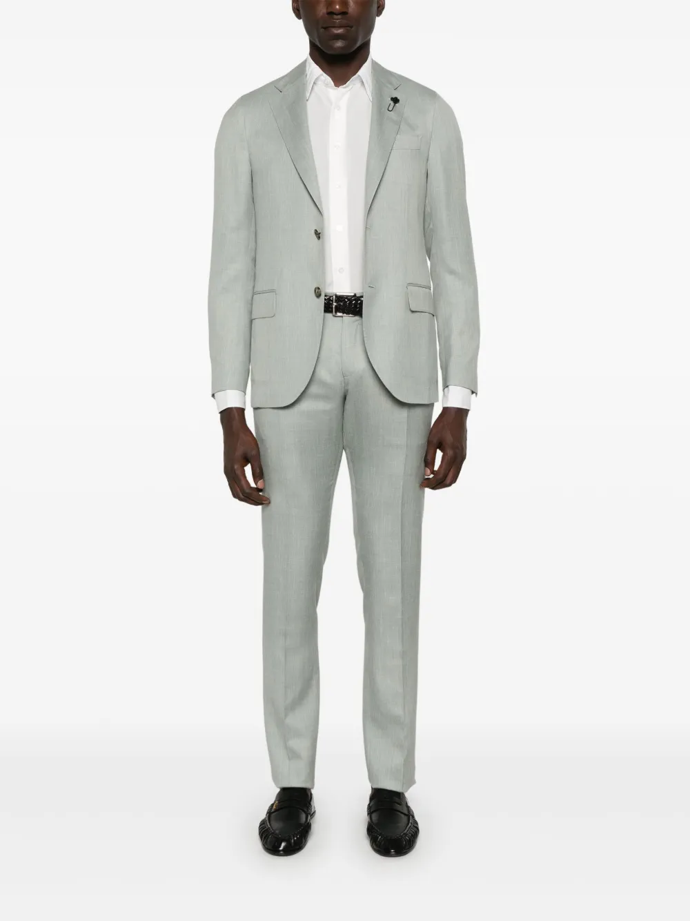 single-breasted suit